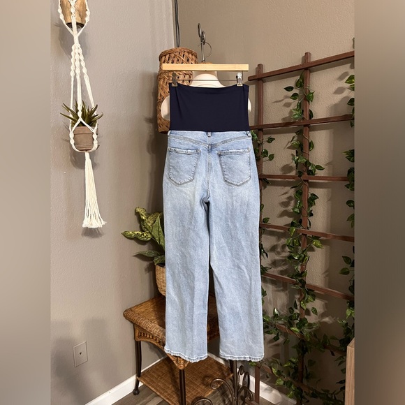 ▪️Pinkblush Light Blue Straight Leg Distressed Split Hem Maternity Jeans - Picture 10 of 12